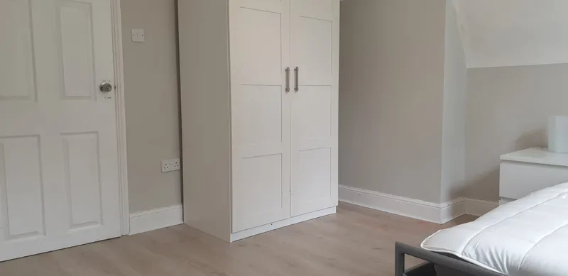 4 Bed // 2 Bath // Student House // Aug 2026 - Image 9